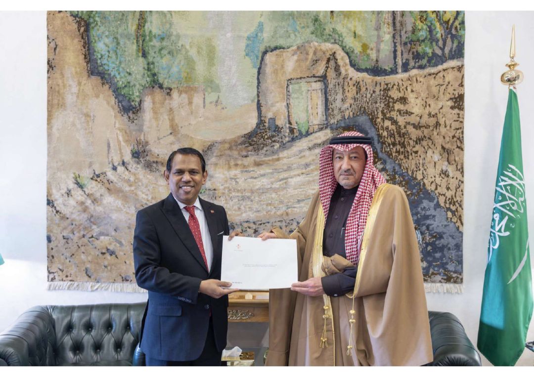 Ambassador Sareer hand delivers letter from His Excellency the President of Maldives addressed to HRH Crown Prince of the Kingdom of Saudi Arabia